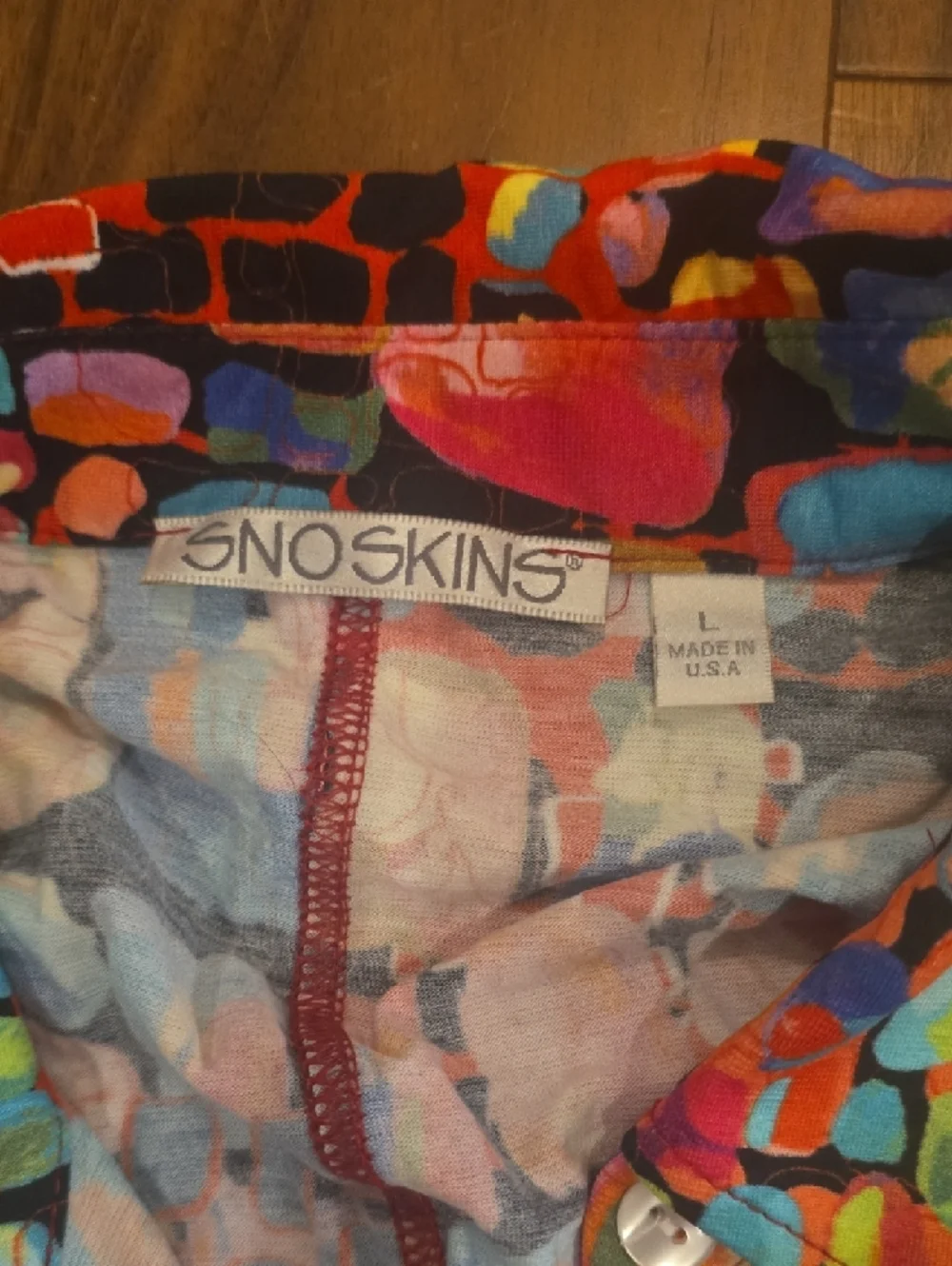 SNO SKINS Multicolor Abstract Button-Up Jacket in Red & Blue - Picture 2 of 5
